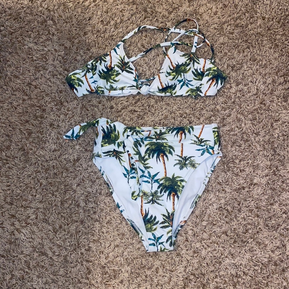 Bathing suit